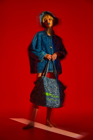 Fotoservizio/SS 2022/WOMEN/PRESENTAZIONE/OOF WEAR/DP2/25