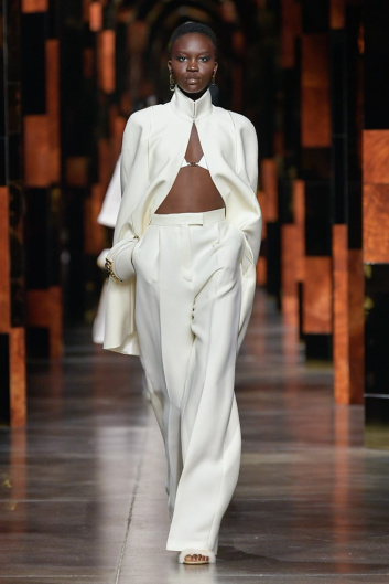 Fotoservizio/SS 2022/WOMEN/SFILATA/FENDI/DP2/5