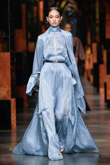 Fotoservizio/SS 2022/WOMEN/SFILATA/FENDI/DP2/4