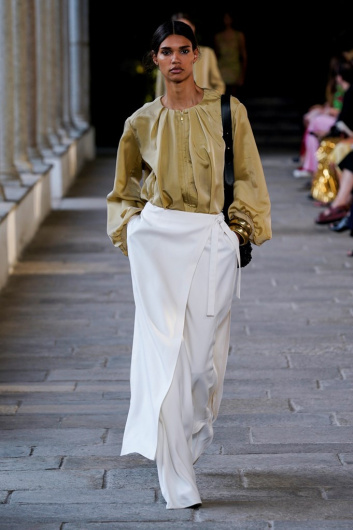 Fotoservizio/SS 2022/WOMEN/SFILATA/ALBERTA FERRETTI/DP2/3