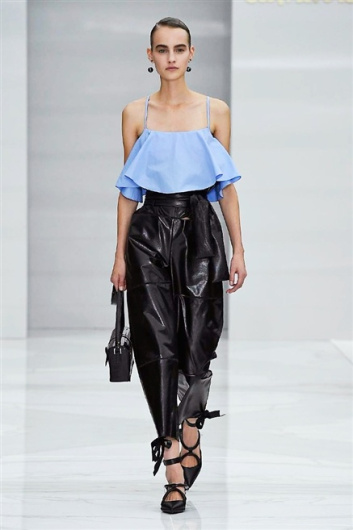 Fotoservizio/SS 2016/WOMEN/SALVATORE FERRAGAMO/DP1/2