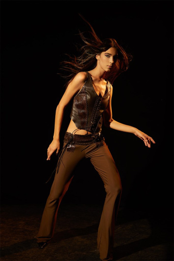 Fotoservizio/SS 2022/WOMEN/PRESENTAZIONE/RADICA STUDIO/DP2/3