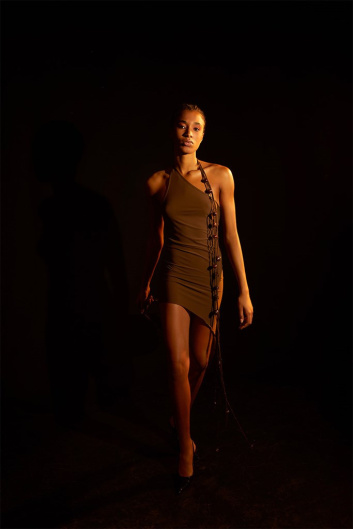 Fotoservizio/SS 2022/WOMEN/PRESENTAZIONE/RADICA STUDIO/DP2/15