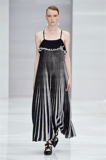 Fotoservizio/SS 2016/WOMEN/SALVATORE FERRAGAMO/DP1/12