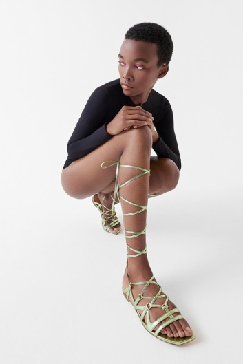 Fotoservizio/SS 2022/WOMEN/PRESENTAZIONE/AGL/DP2/4