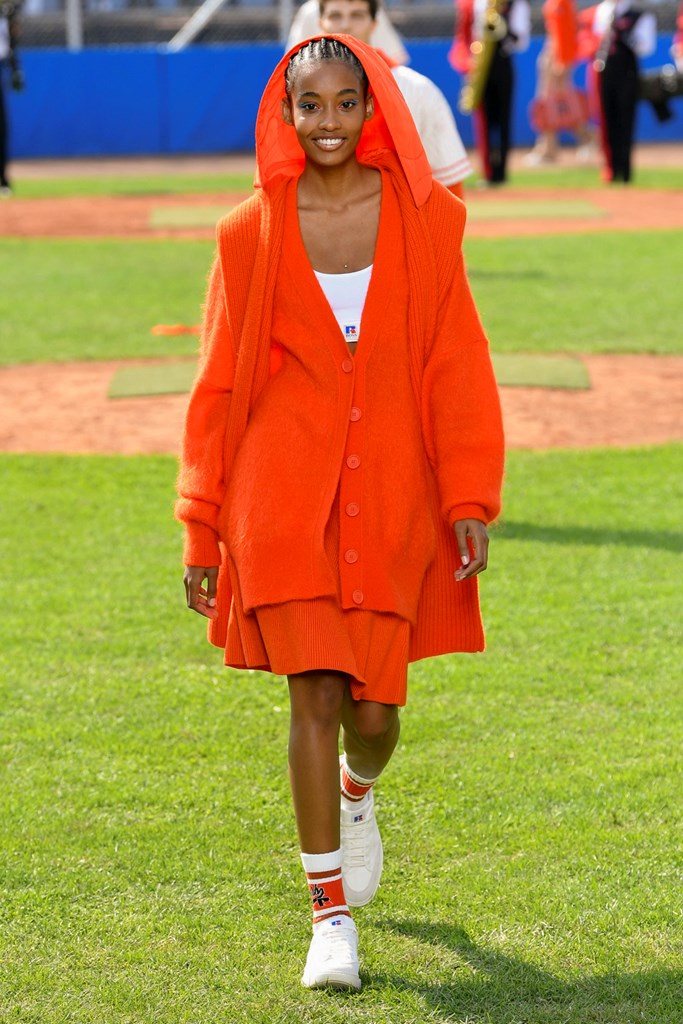 Fotoservizio/SS 2022/WOMEN/SFILATA/BOSS/DP2/0