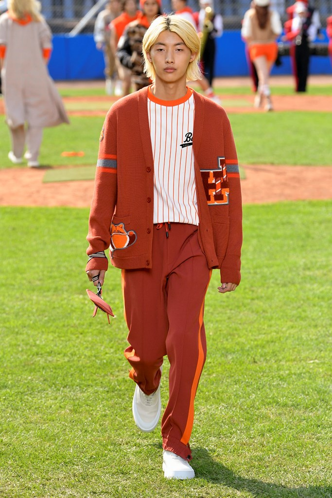 Fotoservizio/SS 2022/WOMEN/SFILATA/BOSS/DP2/5