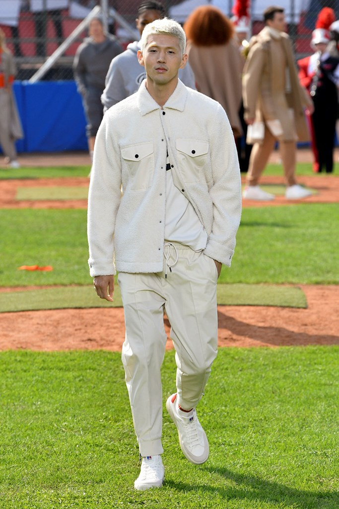 Fotoservizio/SS 2022/WOMEN/SFILATA/BOSS/DP2/13
