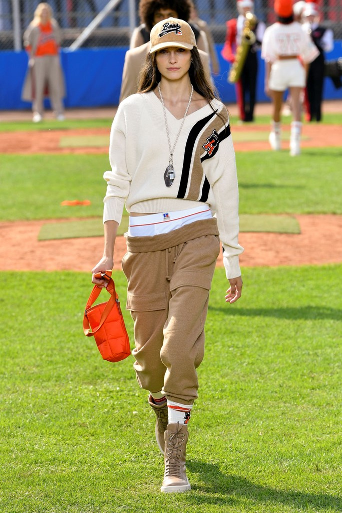 Fotoservizio/SS 2022/WOMEN/SFILATA/BOSS/DP2/5