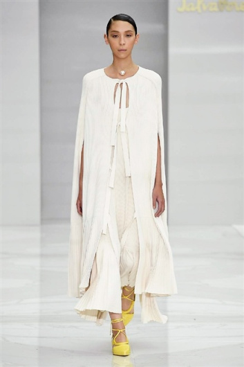 Fotoservizio/SS 2016/WOMEN/SALVATORE FERRAGAMO/DP1/30