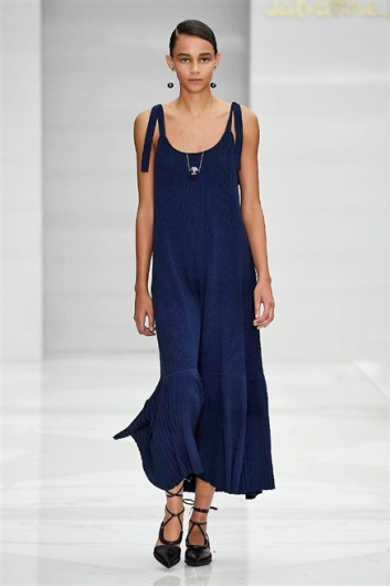 Fotoservizio/SS 2016/WOMEN/SALVATORE FERRAGAMO/DP1/32