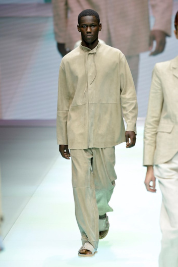 Fotoservizio/SS 2022/WOMEN/SFILATA/EMPORIO ARMANI/DP2/15