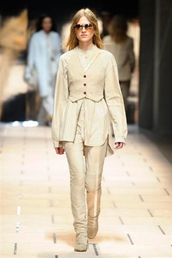 Fotoservizio/SS 2016/WOMEN/TRUSSARDI/DP1/6