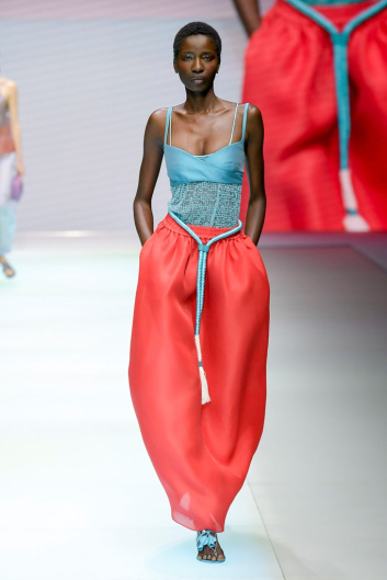 Fotoservizio/SS 2022/WOMEN/SFILATA/EMPORIO ARMANI/DP2/21