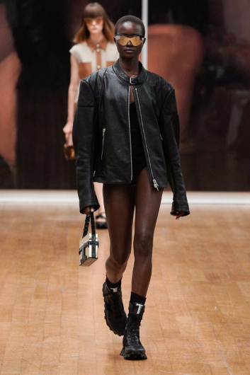 Fotoservizio/SS 2022/WOMEN/SFILATA/TOD'S/DP2/0