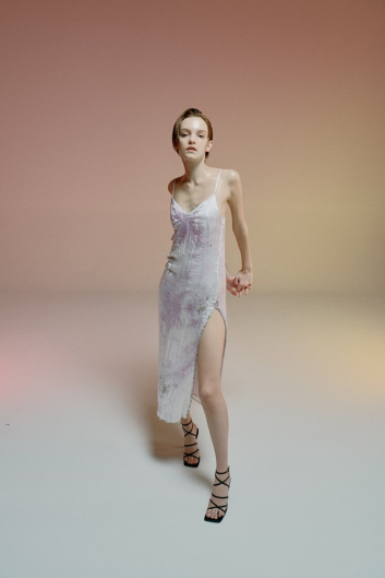 Fotoservizio/SS 2022/WOMEN/PRESENTAZIONE/DES PHEMMES/DP2/0