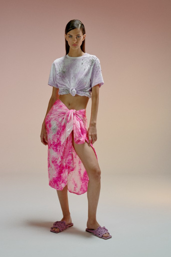 Fotoservizio/SS 2022/WOMEN/PRESENTAZIONE/DES PHEMMES/DP2/1
