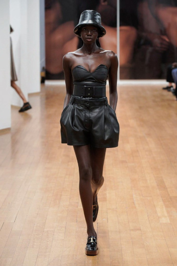 Fotoservizio/SS 2022/WOMEN/SFILATA/TOD'S/DP2/5