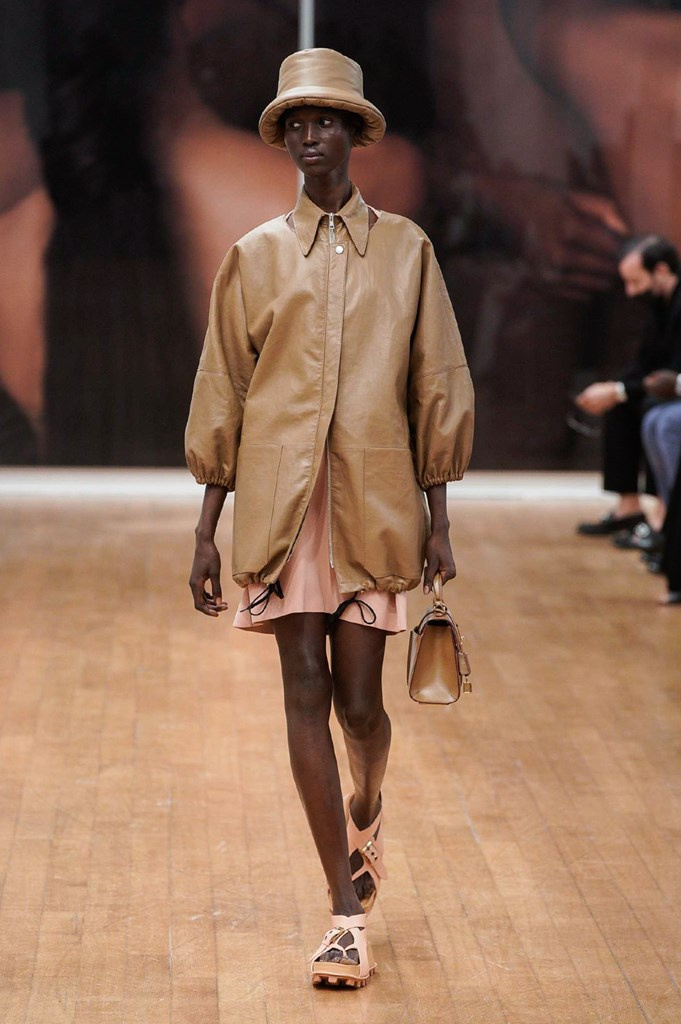 Fotoservizio/SS 2022/WOMEN/SFILATA/TOD'S/DP2/0