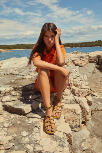 Fotoservizio/SS 2022/WOMEN/PRESENTAZIONE/BEATRICE .B/DP2/6