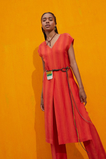 Fotoservizio/SS 2022/WOMEN/PRESENTAZIONE/BEATRICE .B/DP2/37