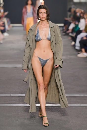 Fotoservizio/SS 2022/WOMEN/SFILATA/MISSONI/DP2/0