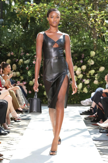 Fotoservizio/SS 2022/WOMEN/APPUNTAMENTO/MICHAEL KORS/DP2/11
