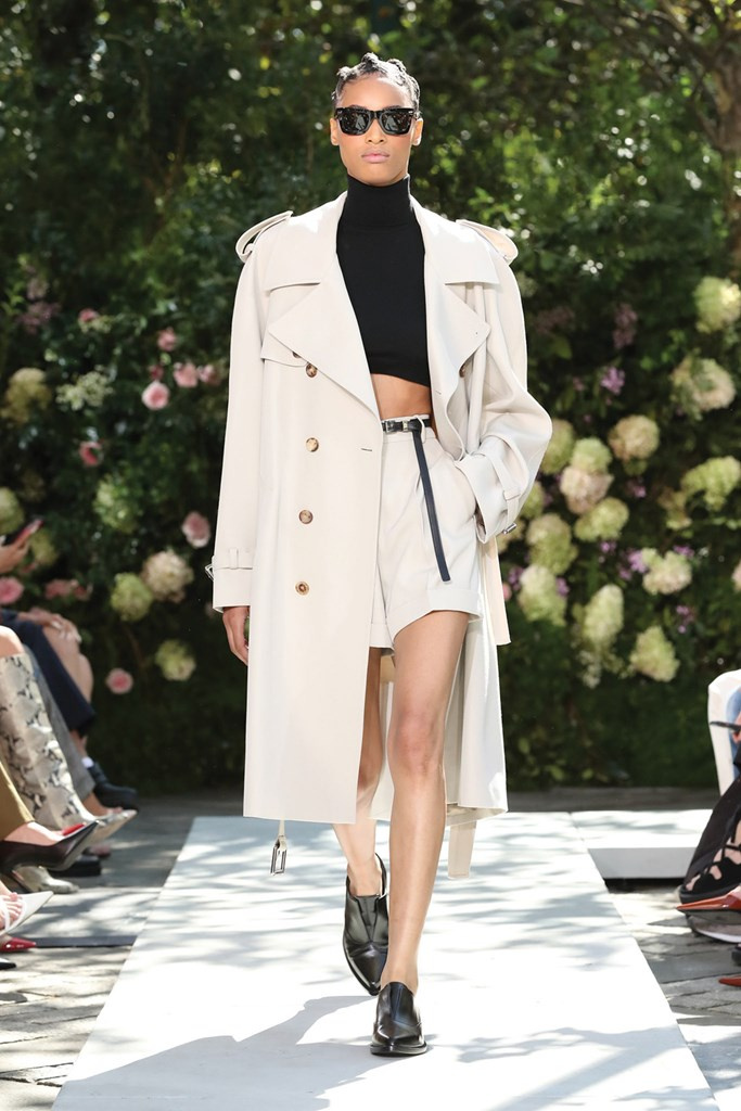 Fotoservizio/SS 2022/WOMEN/APPUNTAMENTO/MICHAEL KORS/DP2/6