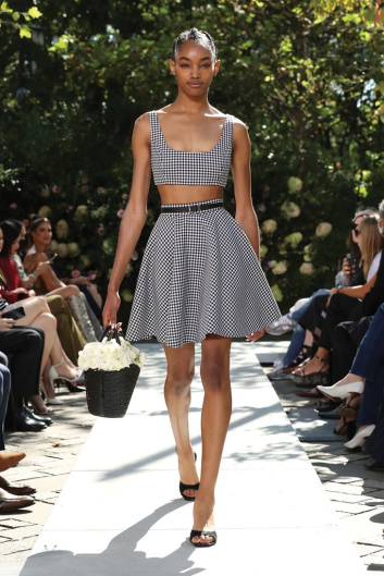 Fotoservizio/SS 2022/WOMEN/APPUNTAMENTO/MICHAEL KORS/DP2/30