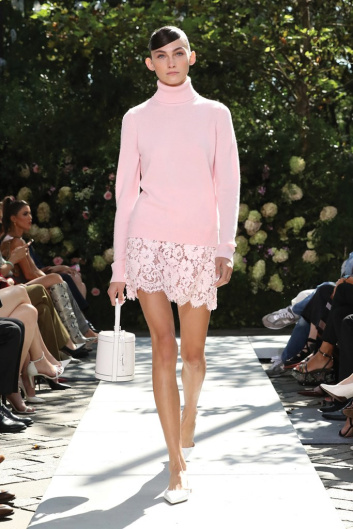 Fotoservizio/SS 2022/WOMEN/APPUNTAMENTO/MICHAEL KORS/DP2/33