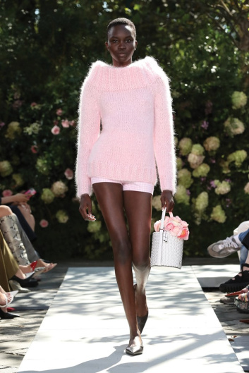 Fotoservizio/SS 2022/WOMEN/APPUNTAMENTO/MICHAEL KORS/DP2/27