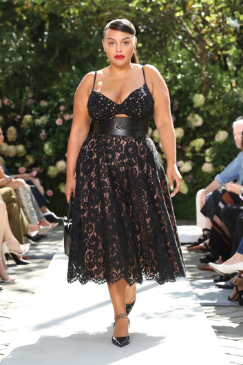 Fotoservizio/SS 2022/WOMEN/APPUNTAMENTO/MICHAEL KORS/DP2/51