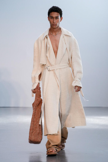 Fotoservizio/SS 2023/MEN/SFILATA/FEDERICO CINA/DP2/0