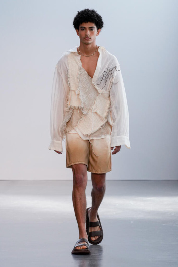 Fotoservizio/SS 2023/MEN/SFILATA/FEDERICO CINA/DP2/1