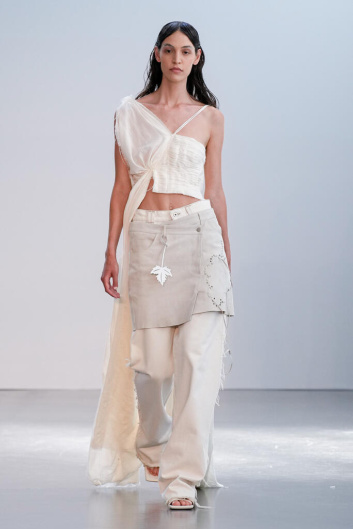 Fotoservizio/SS 2023/MEN/SFILATA/FEDERICO CINA/DP2/4
