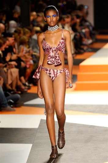 Fotoservizio/SS 2016/WOMEN/MISSONI/DP1/38
