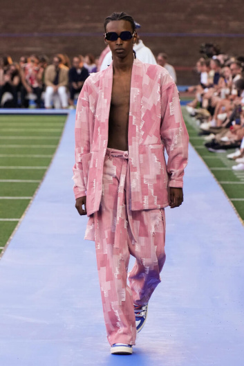 Fotoservizio/SS 2023/MEN/SFILATA/MARCELO BURLON COUNTY OF MILAN/DP2/1