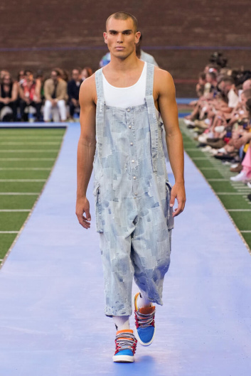 Fotoservizio/SS 2023/MEN/SFILATA/MARCELO BURLON COUNTY OF MILAN/DP2/12