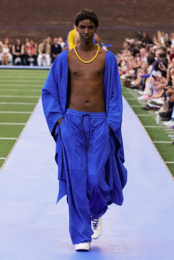 Fotoservizio/SS 2023/MEN/SFILATA/MARCELO BURLON COUNTY OF MILAN/DP2/8
