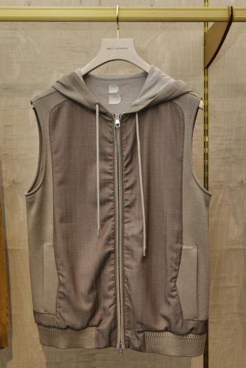 Fotoservizio/SS 2023/MEN/PRESENTAZIONE/BRETT JOHNSON/DP2/44