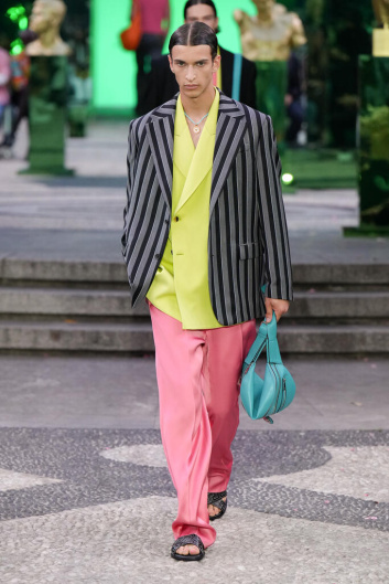 Fotoservizio/SS 2023/MEN/SFILATA/VERSACE/DP2/12