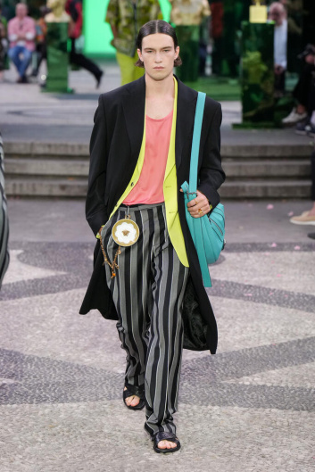 Fotoservizio/SS 2023/MEN/SFILATA/VERSACE/DP2/13