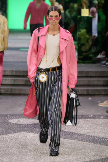 Fotoservizio/SS 2023/MEN/SFILATA/VERSACE/DP2/6