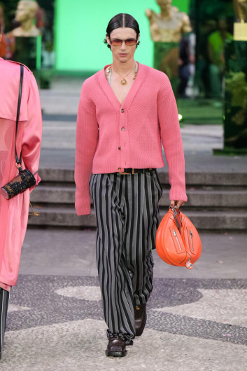 Fotoservizio/SS 2023/MEN/SFILATA/VERSACE/DP2/7