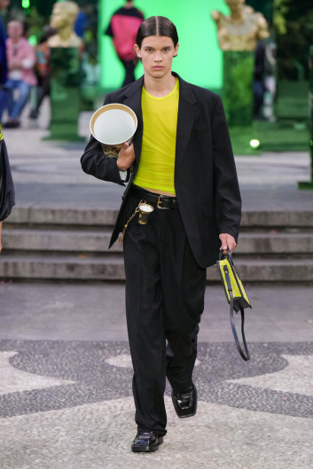 Fotoservizio/SS 2023/MEN/SFILATA/VERSACE/DP2/19