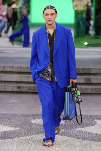 Fotoservizio/SS 2023/MEN/SFILATA/VERSACE/DP2/21