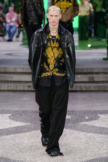 Fotoservizio/SS 2023/MEN/SFILATA/VERSACE/DP2/11