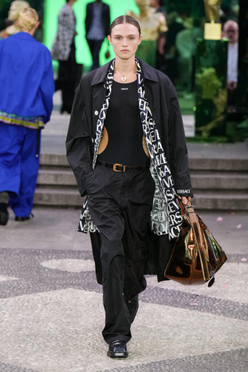 Fotoservizio/SS 2023/MEN/SFILATA/VERSACE/DP2/5