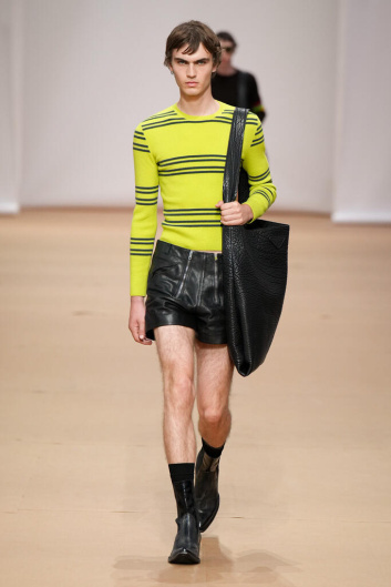 Fotoservizio/SS 2023/MEN/SFILATA/PRADA/DP2/10