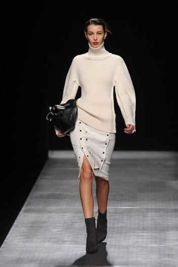 Fotoservizio/FW 2012-2013/WOMEN/SPORTMAX/2